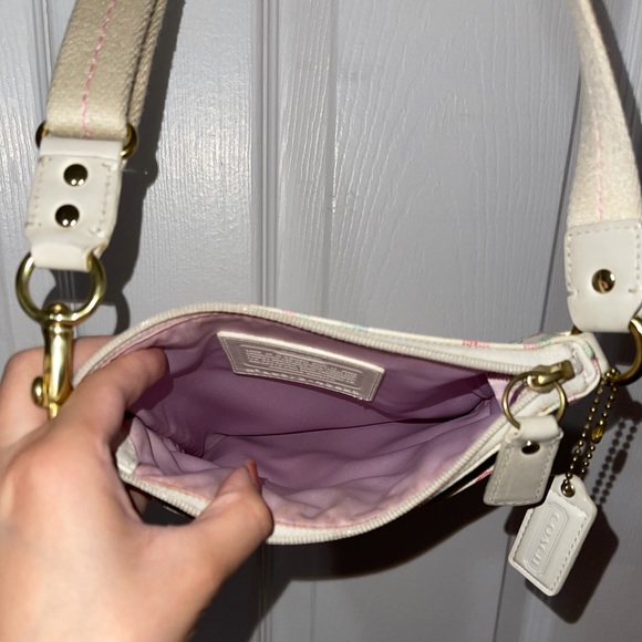 Coach Shoulder Bag - Picture 3 of 5